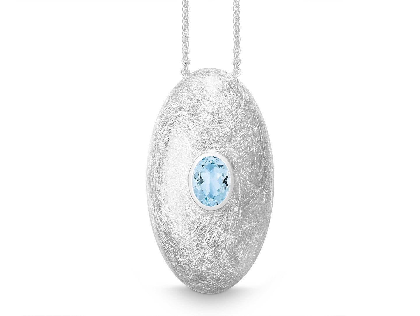 Anhänger in silber mit Kette und ovalem Blautopas