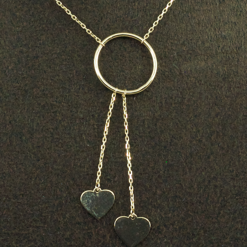 Goldkette mit Herzen