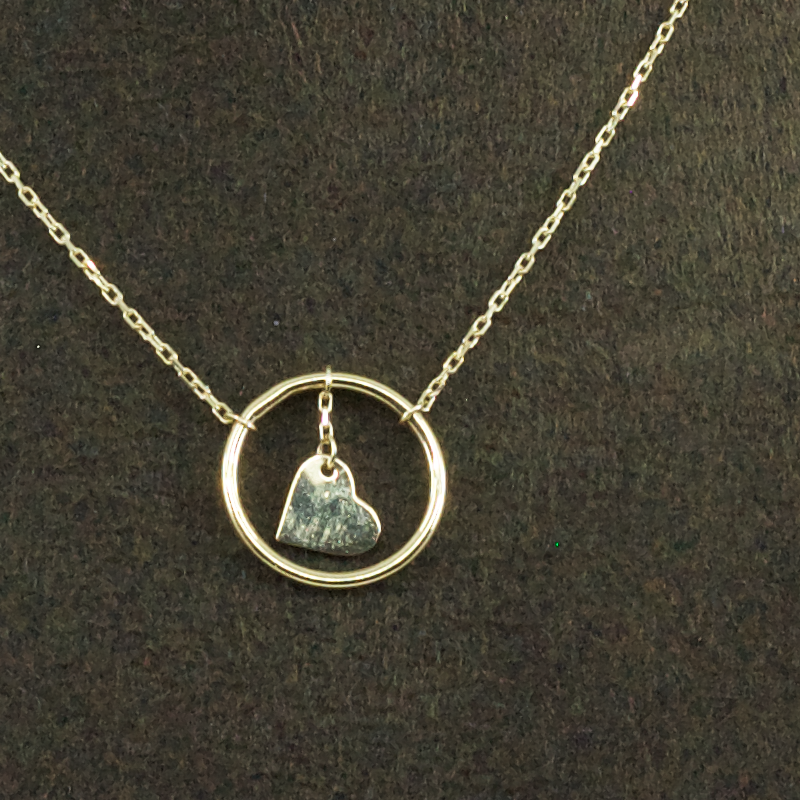 Goldkette mit Herz