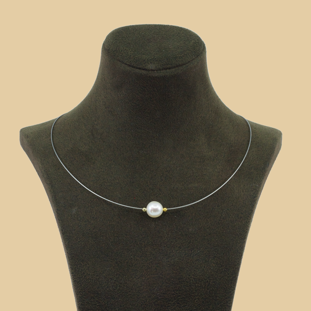 Collier mit Perle mit Goldapplikationen 8,5-9mm